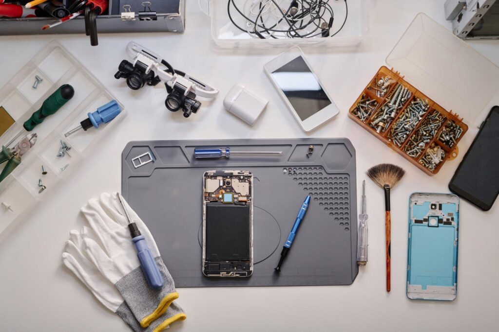Learn how to repair iPhones step-by-step with our Apple iPhone Repair Course. Build a high-income skill and start your career in the mobile repair industry today.
Watch the complete guide now on our YouTube channel and start learning from basics to advanced iPhone repair.