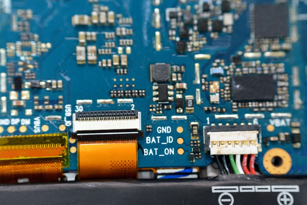 Mobile Motherboard Component Identification Guide | Virani Telecom