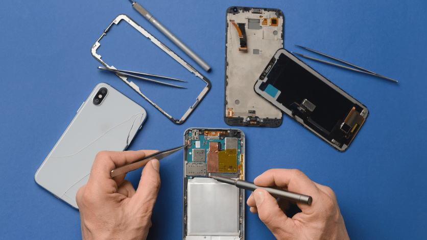 Join the best mobile repair course in Borivali for beginners. Learn Android and iPhone repairing with practical training at Virani Telecom.